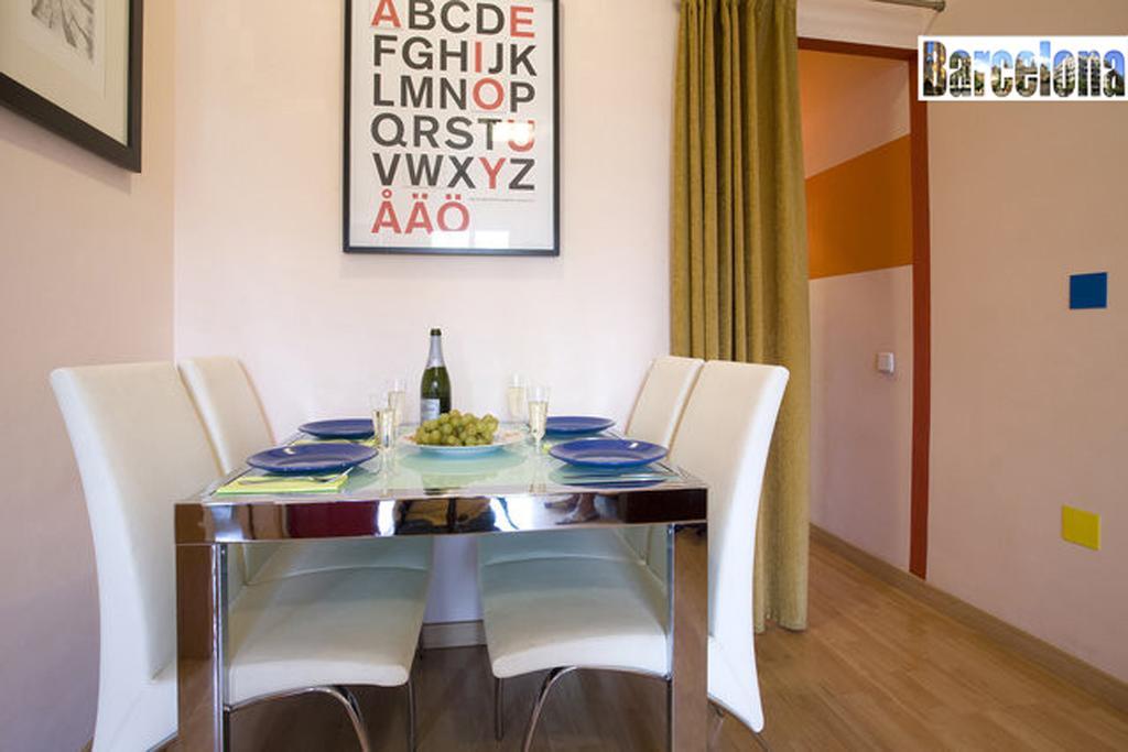 Barcelona Centric Apartment Room photo