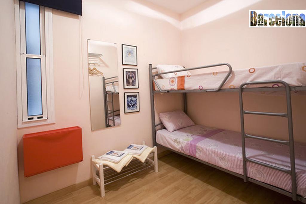 Barcelona Centric Apartment Room photo